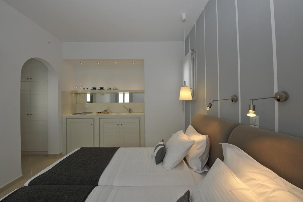 Romantica Suites Naousa Quarto foto